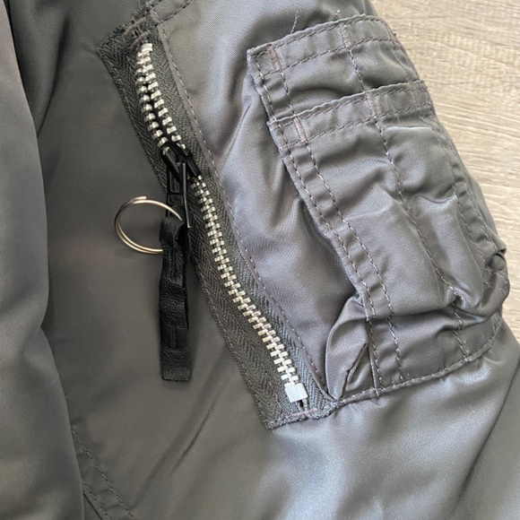 Alpha Industries Gray Parka Coat EUC - Picture 3 of 4